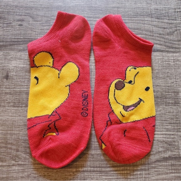 Disney’s Winnie The Pooh Socks - Picture 2 of 2